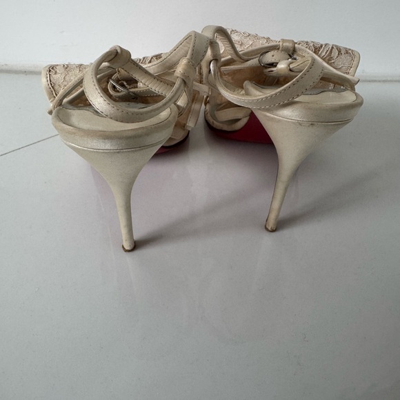 Christian Louboutin Cream Lace Women Sandals size 39 - Picture 5 of 10